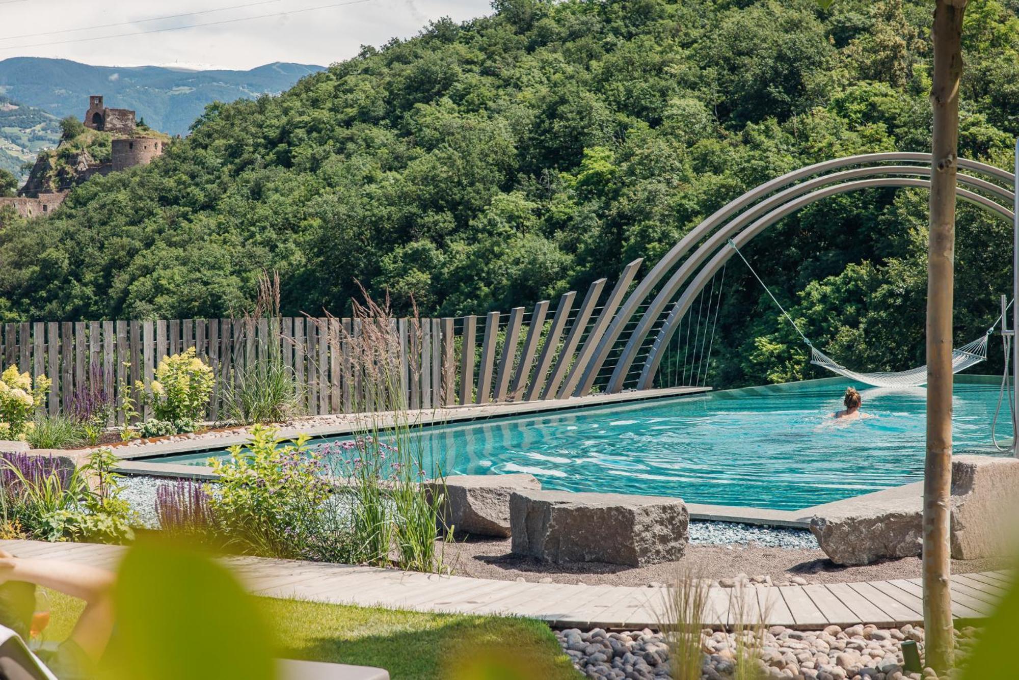 Hotel Sigmundskron Appiano Sulla Strada Del Vino Exterior foto